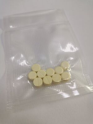 मौखिक GS-441524 टैबलेट 20mg 40mg 50mg 60mg स्थिर एंटीवायरल फार्मूला के साथ बिल्लियों में FIP के लिए