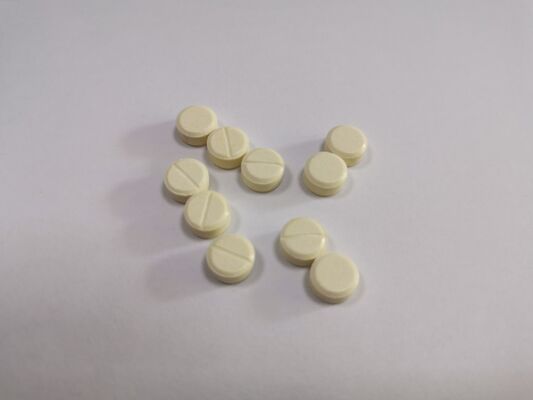 सुविधाजनक GS-441524 टैबलेट्स फॉर कैट्स ओरल यूज 20mg 40mg 50mg 60mg लंबे समय तक देखभाल के लिए स्थिर फॉर्मूला